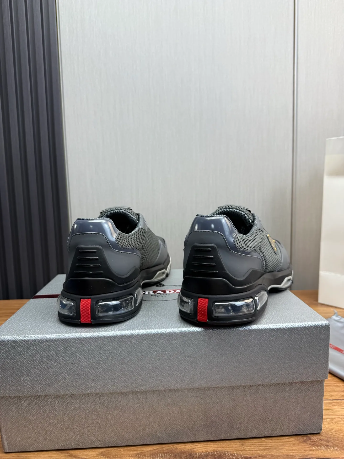 Men's shoes 💰660💰 [PRADA] Men's shoes are popular in the counter, high-quality shipments ✔️Official website synchronization, original imported cowhide with comfortable mesh + cowhide lining, 1⃣️:1⃣️reproduction, original factory air-cushioned original sole, 38-45